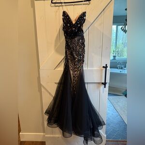 Jovani Black and Tan size 4 mermaid Prom Dress